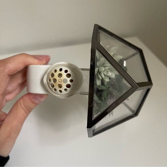 Bath & Body Works Wallflower Plug In - Picture 14 of 14